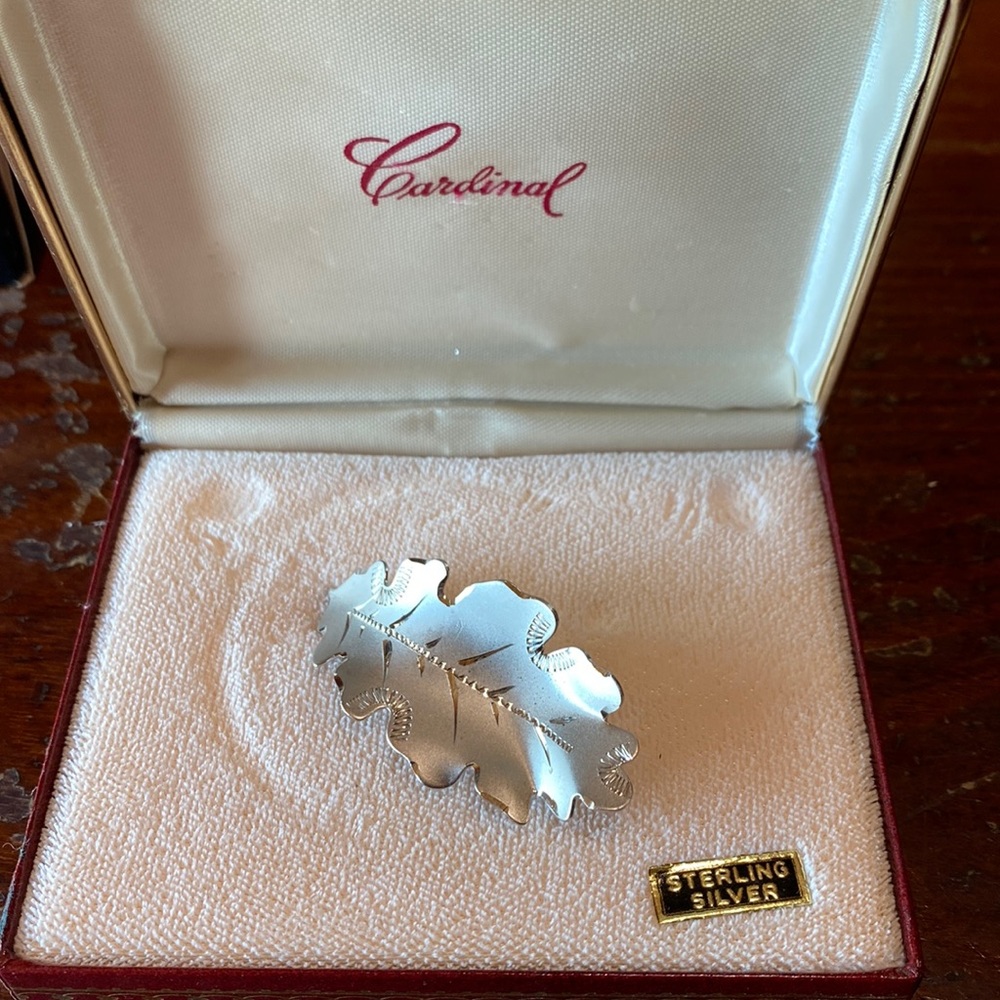 Vintage sterling silver brooch pin